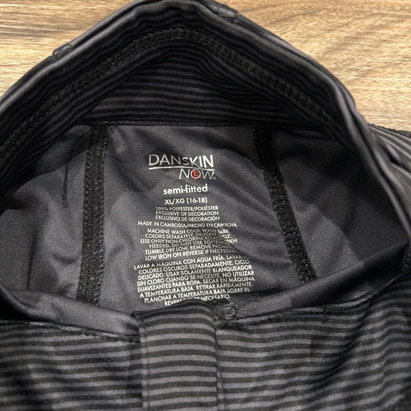 Womens long sleeve pullover quarter zip top - Picture 4 of 5